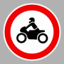 Motorkerékpárral behajtani tilos